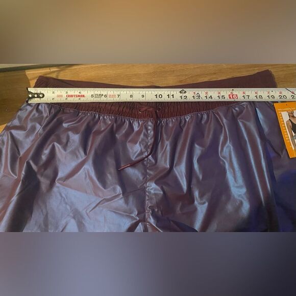 NWT Women’s Workout Shorts Purple Maroon Shine Shorts Plus Size XXL (20) CASUAL - Picture 5 of 6